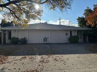 Building Photo - 1714 Kent St