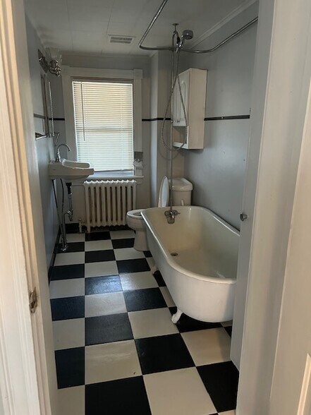 Building Photo - 320 Washington Ave