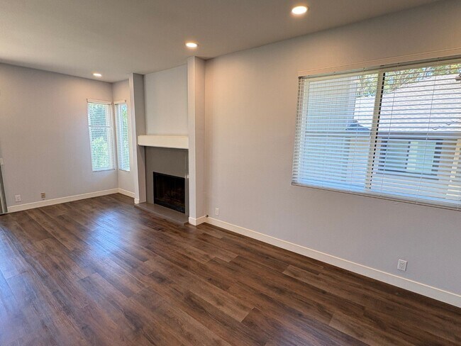 Building Photo - Serenity awaits in this upgraded 2 bedroom...