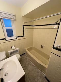 Building Photo - 5838 Lathrop Pl