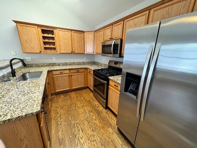 Building Photo - 1409 Cottage Dr NW