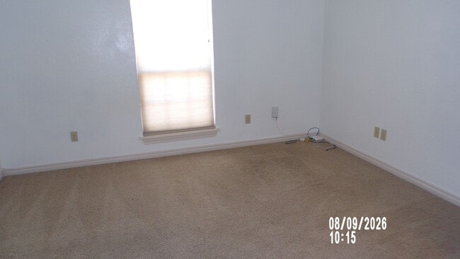 Building Photo - 114 Sandy Trail Cir
