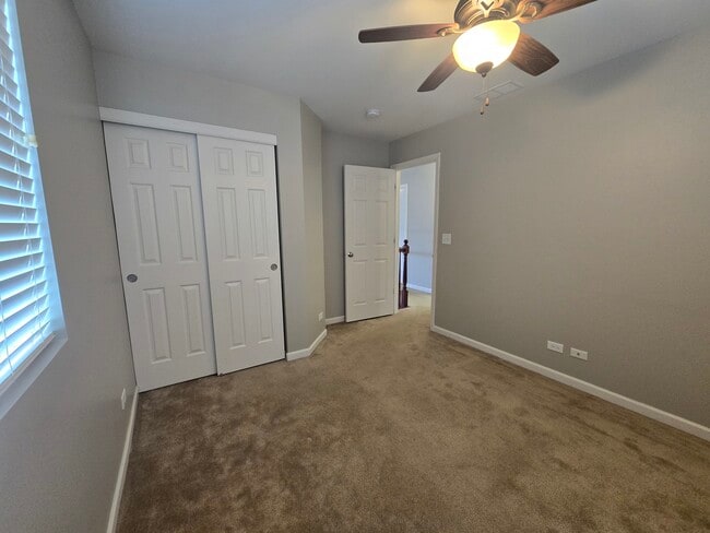 Building Photo - 460 S Jade Ln