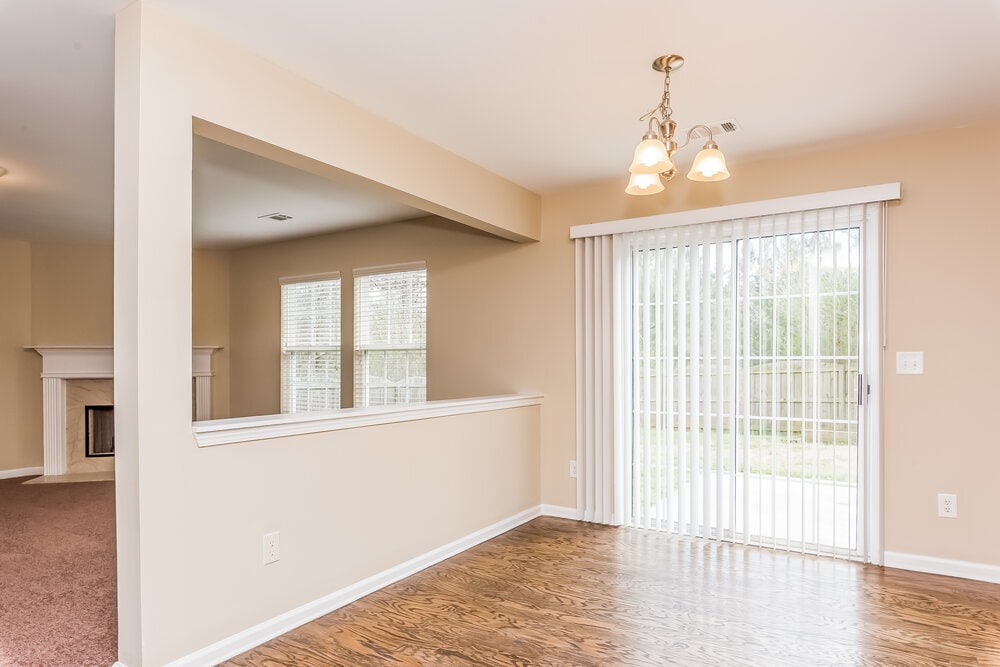 Building Photo - 2890 Centerglen Ln