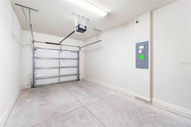 Building Photo - 2563 Winsome Wy