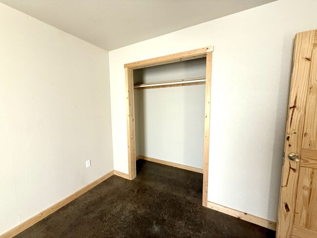 Building Photo - 11955 Sandpiper Rd