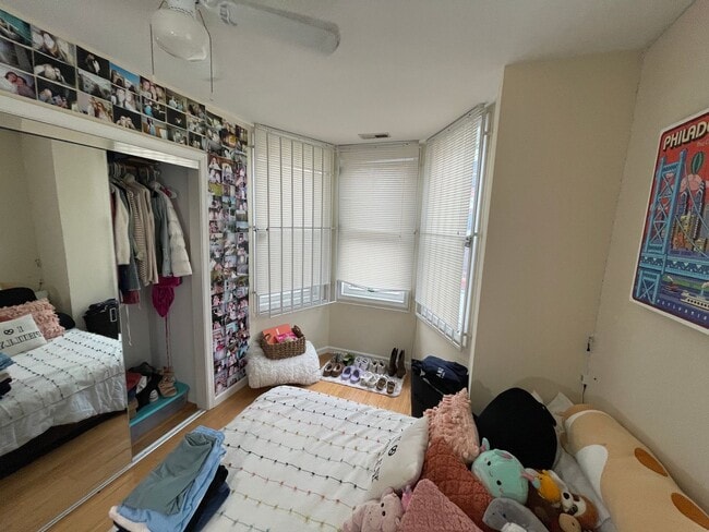 Building Photo - 1849 Willington St