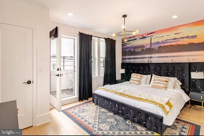 Building Photo - 1417 Montello Ave NE