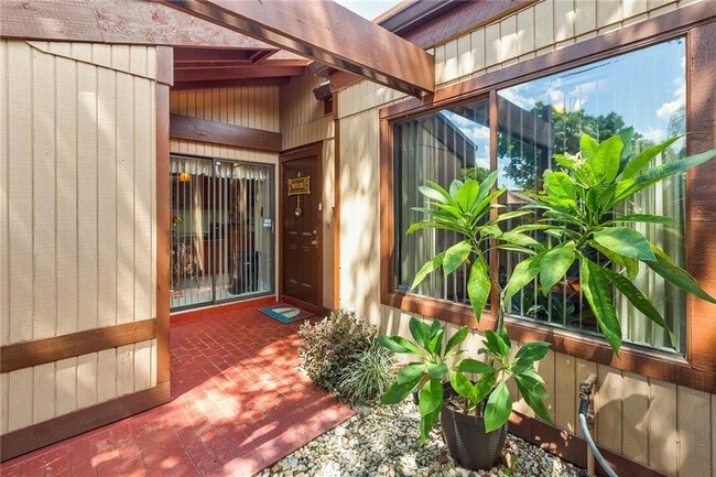 Building Photo - 1724 NW 74th Ave