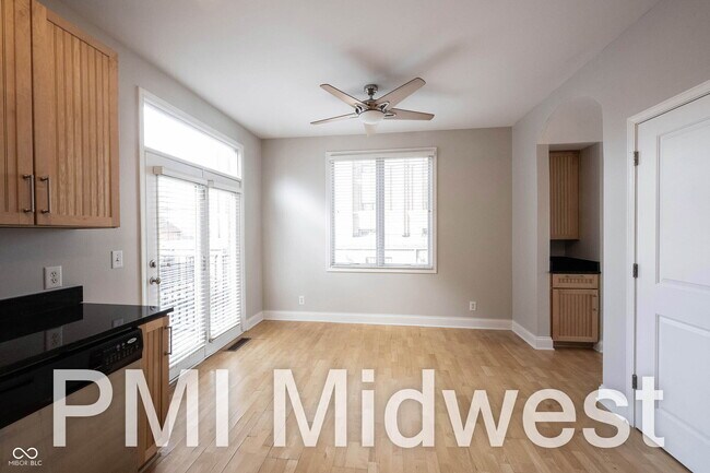 Building Photo - 515 E New York St