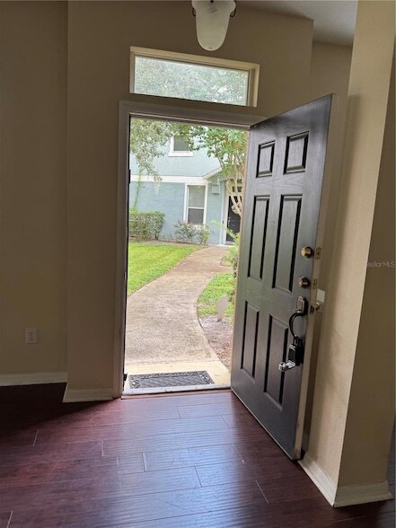 Building Photo - 2020 San Jacinto Cir