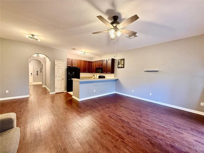 Building Photo - 16677 Cedar Crest Dr