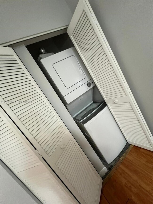 Building Photo - 15600 SW 80th St