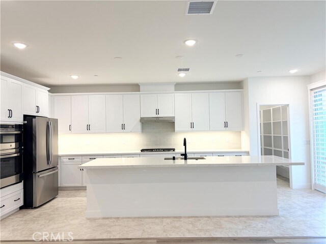 Building Photo - 26788 Bermudez St