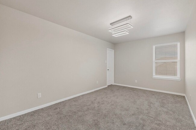 Building Photo - 15022 Harbor Lndg