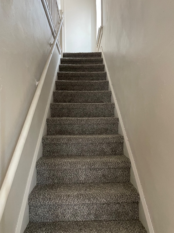 Building Photo - 334 Robbins Ave