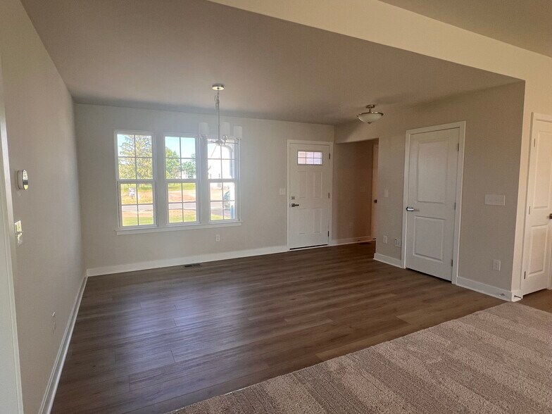 Building Photo - 469 Alyssa Way