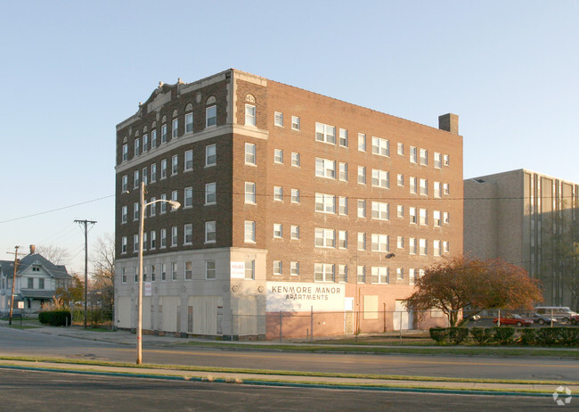 Building Photo - Kenmore Manor Apartments