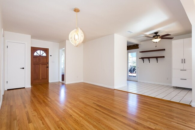 Building Photo - Upgraded Single Family Home in Allied Gardens!