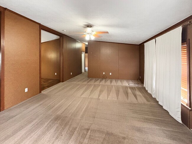 Building Photo - 7410 Palo Verde