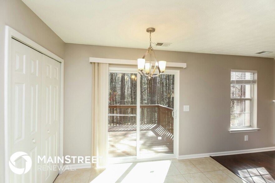 Building Photo - 1631 Sparrow Wood Ln SW