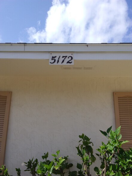 Building Photo - 5172 Taylor Ave