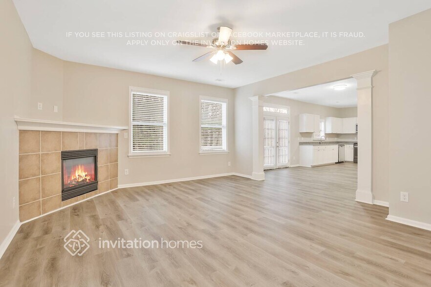 Building Photo - 8960 Crest View Cir