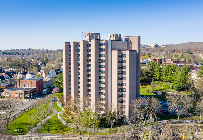 Building Photo - Torrington Towers