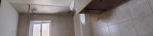 Building Photo - 539 Ida Ct