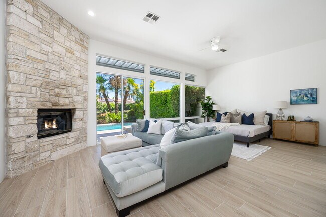 Building Photo - 75070 Muirfield Ct