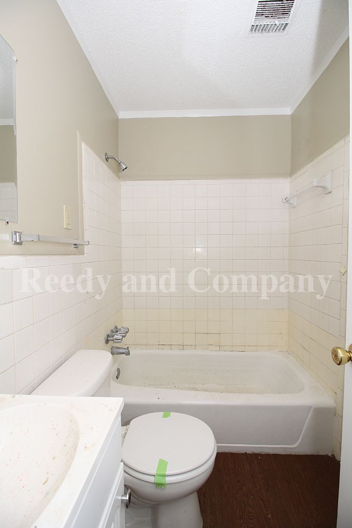 Building Photo - 4157 Navaho Ave