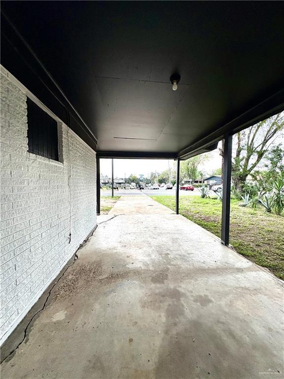 Building Photo - 15 Quince Ave