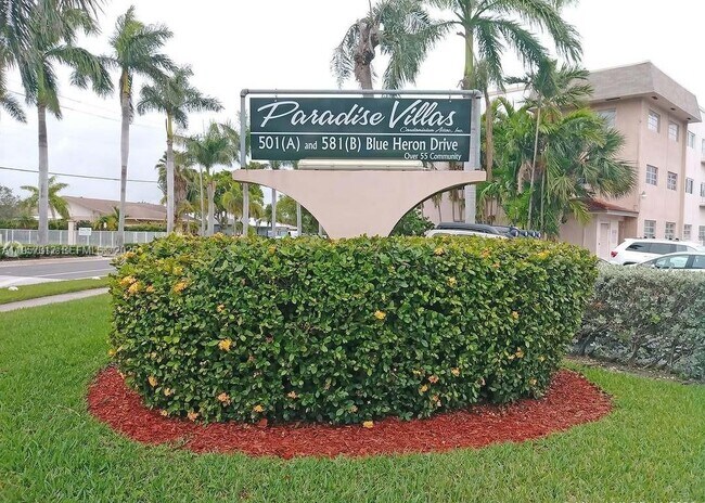 Building Photo - 581 Blue Heron Dr