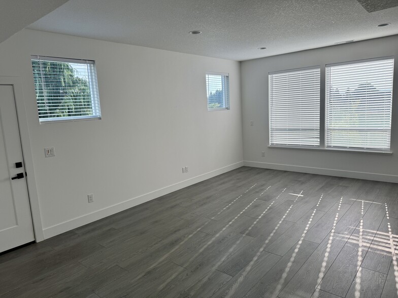 Building Photo - 2219 NW 110th Cir