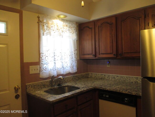 Building Photo - 89D Dorchester Dr
