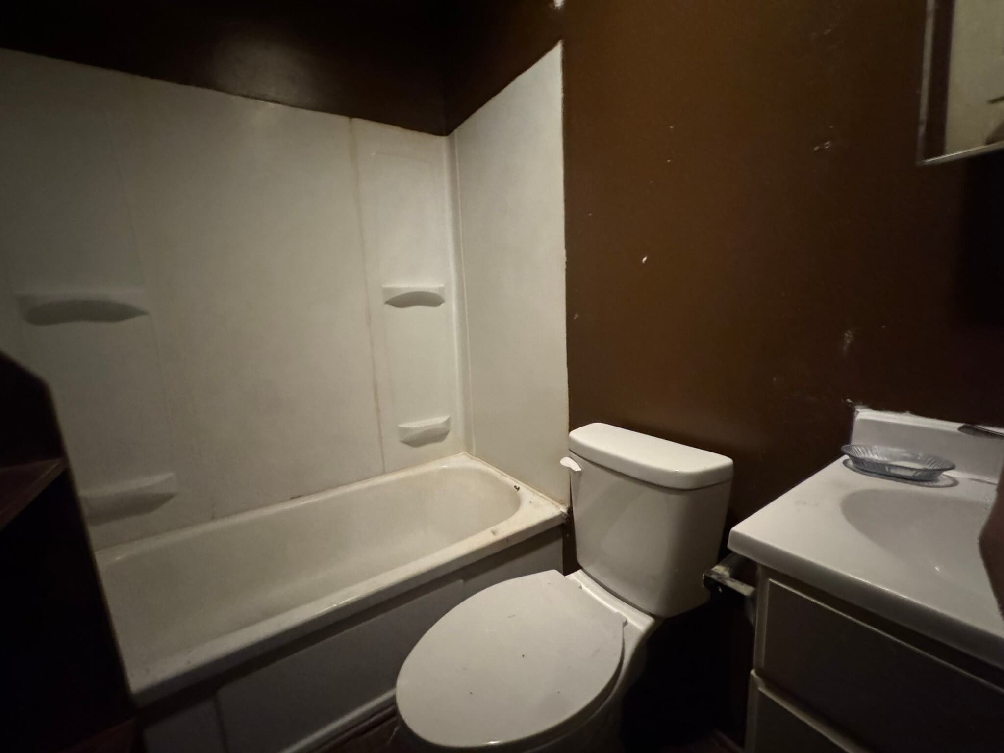 Building Photo - 1311 N Walnut Grove Ave