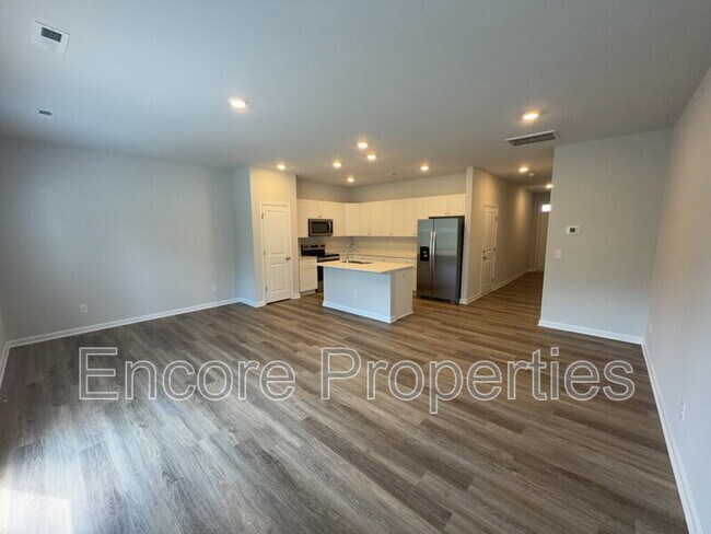 Building Photo - 3219 Bailey Lk Dr