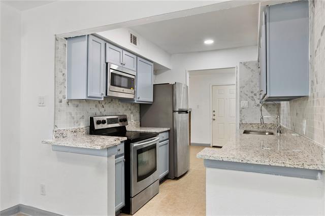 Building Photo - 4620 San Jacinto St