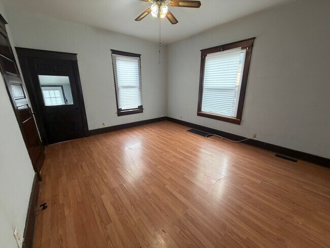 Building Photo - 35 Pennsylvania Ave