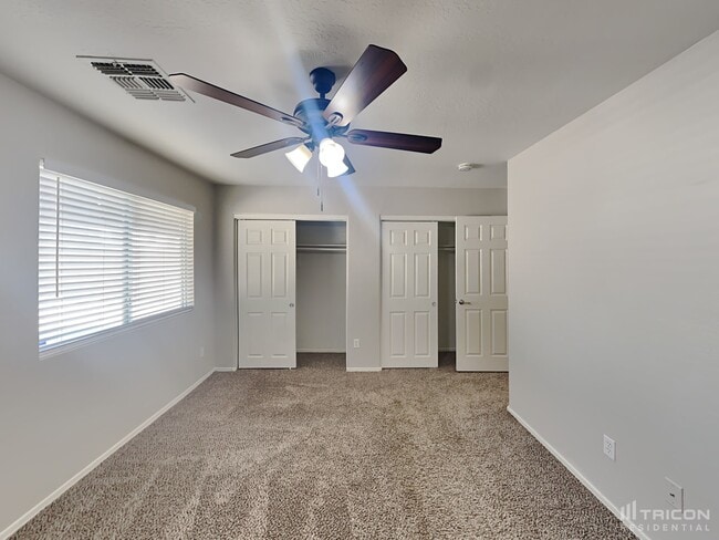 Building Photo - 31361 N Blackfoot Dr