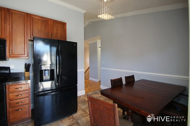 Building Photo - Single-Family Home in Thomas Harrison Midd...