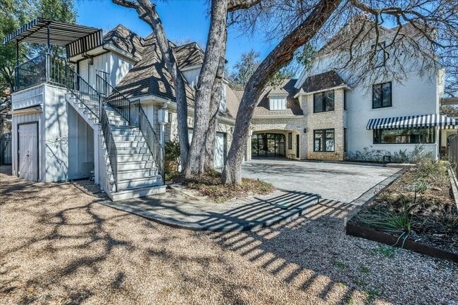 Building Photo - 1508 Marshall Ln