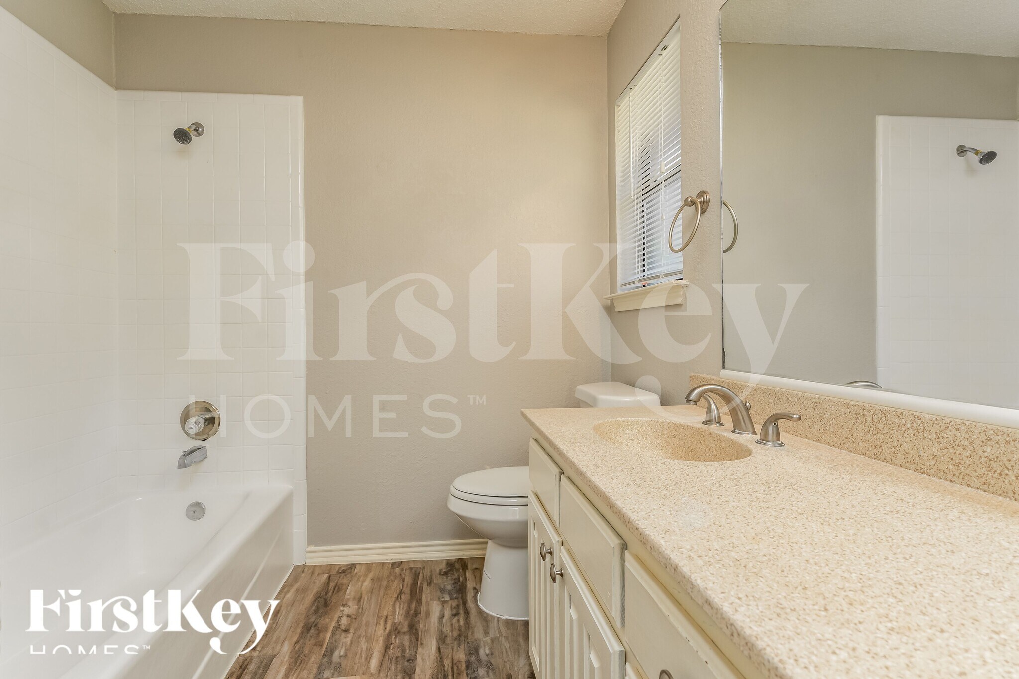 Building Photo - 5 Hastings Ct