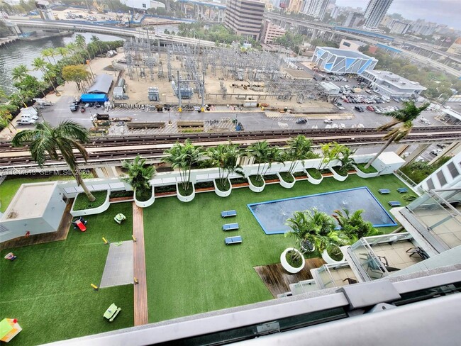 Building Photo - 92 SW 3rd St