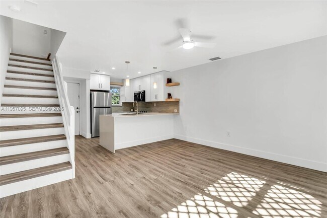 Building Photo - 3130 Bird Ave