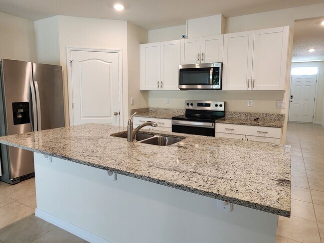 Building Photo - BEAUTIFUL 4Bedroom 2 Bathroom Home in the Ormond Station Community