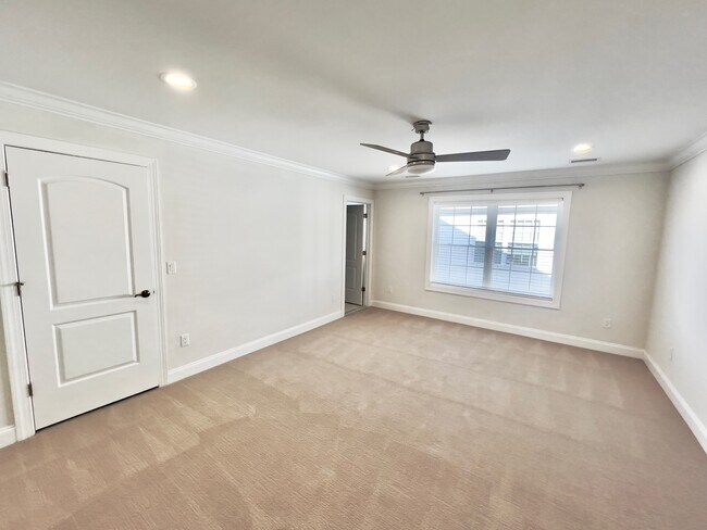 Building Photo - 110 Samjan Cir