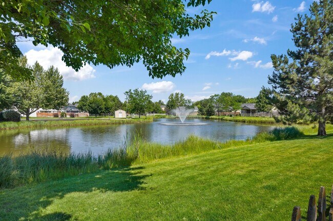 Building Photo - 4bd/2.5ba South Boise Home w/3-Car Garage!