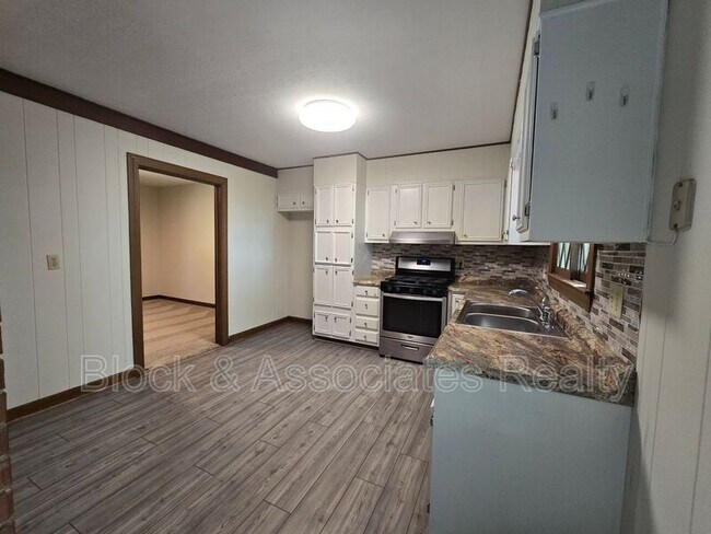 Building Photo - 1194 Ingram Dr