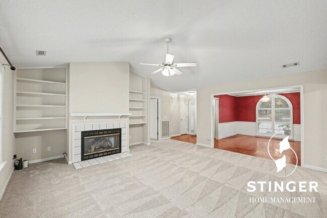 Building Photo - 76 Wade Hampton Dr